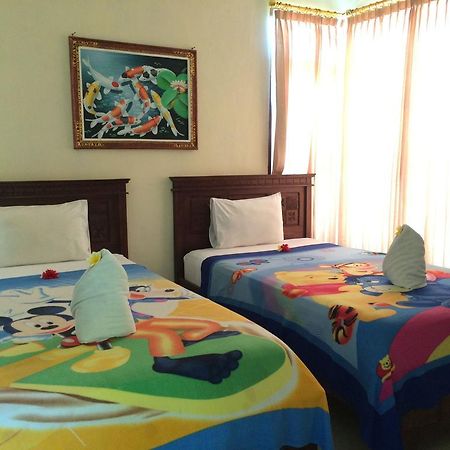 Lucky Paradise Bungalows On The Beach Amed  Bagian luar foto